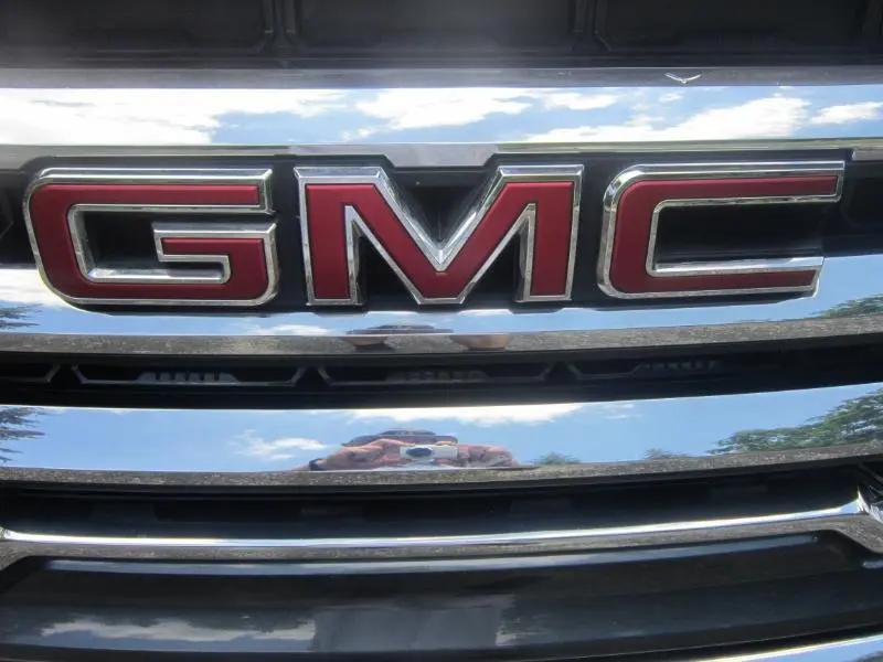 used 2020 GMC Sierra 1500 car, priced at $26,988