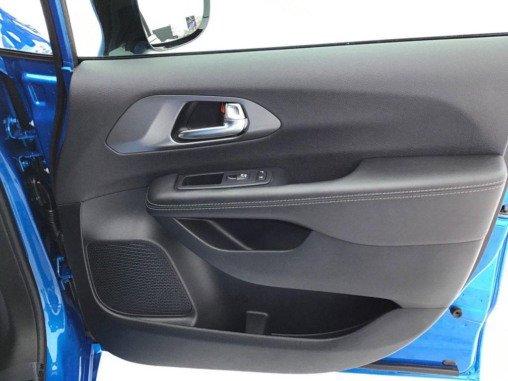 new 2026 Chrysler Pacifica car, priced at $52,936