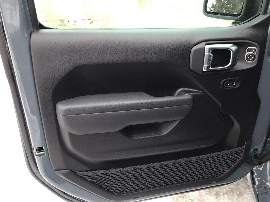 new 2026 Jeep Wrangler car, priced at $48,263