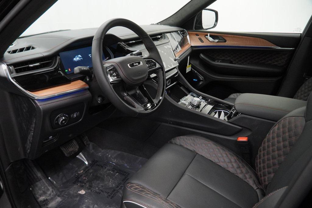 new 2026 Jeep Grand Cherokee car, priced at $61,780
