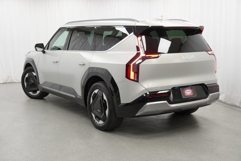 used 2024 Kia EV9 car, priced at $40,994