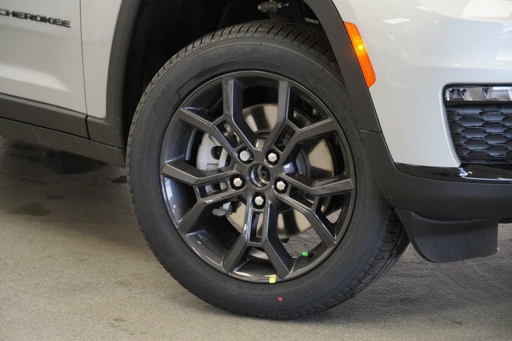 new 2025 Jeep Grand Cherokee L car, priced at $48,835
