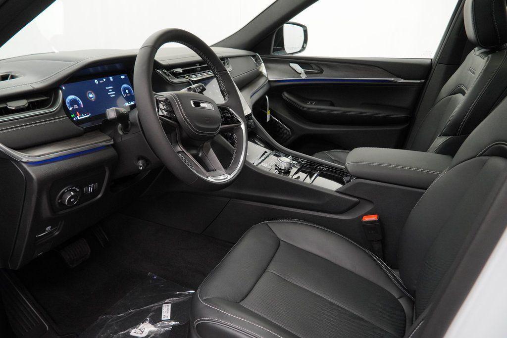 new 2025 Jeep Grand Cherokee L car, priced at $50,490