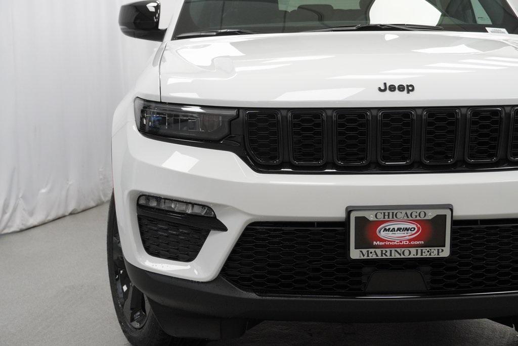 new 2025 Jeep Grand Cherokee car, priced at $39,890