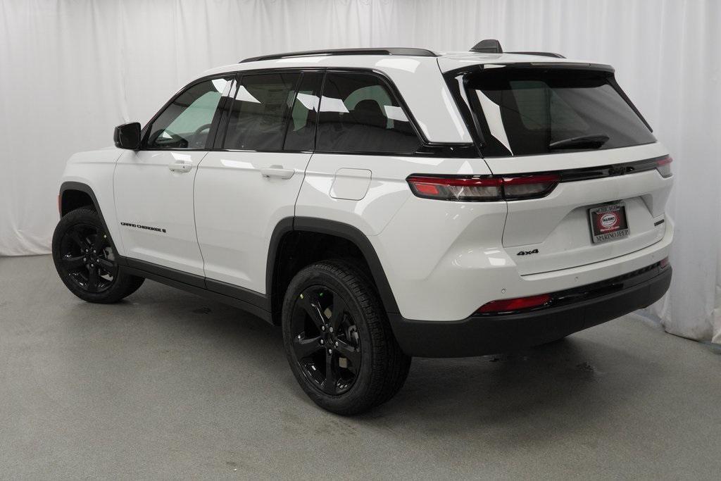 new 2025 Jeep Grand Cherokee car, priced at $39,890