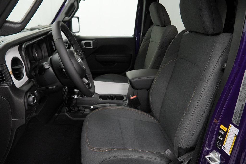 new 2026 Jeep Gladiator car, priced at $45,655