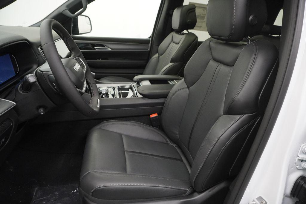 new 2026 Jeep Grand Wagoneer car, priced at $73,555