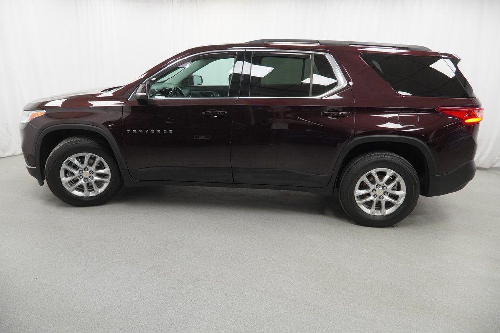 used 2021 Chevrolet Traverse car, priced at $23,394