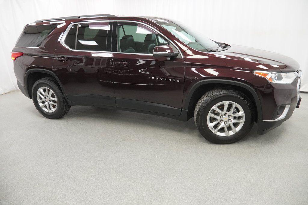 used 2021 Chevrolet Traverse car, priced at $23,394