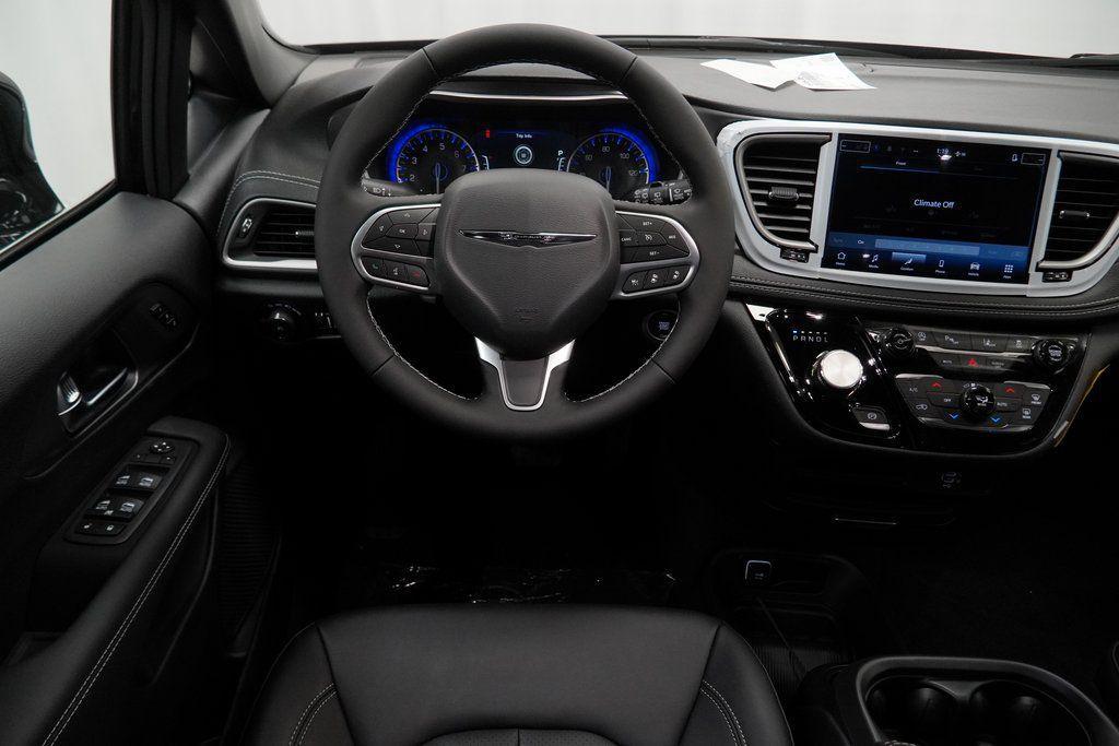 new 2026 Chrysler Pacifica car, priced at $39,940