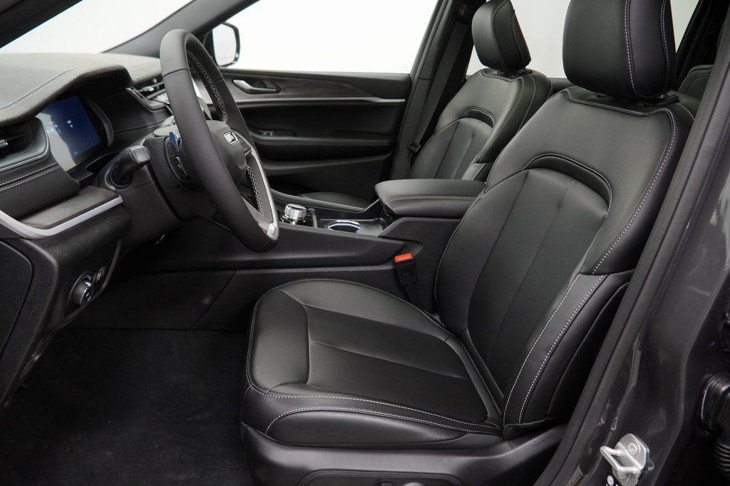 new 2025 Jeep Grand Cherokee L car, priced at $49,835