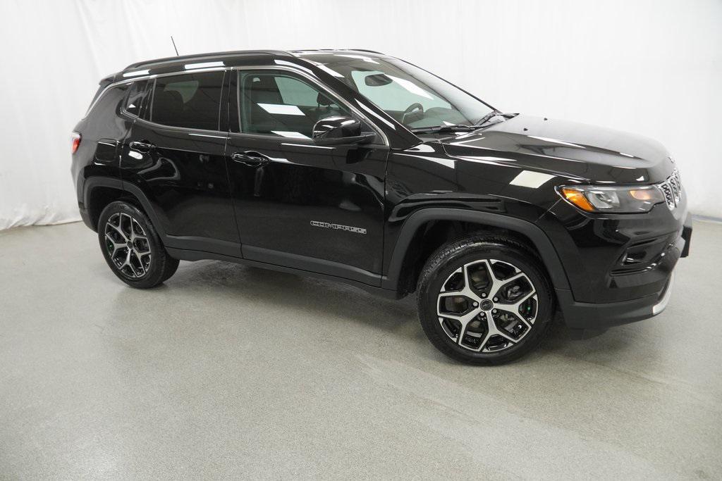 used 2025 Jeep Compass car, priced at $22,894