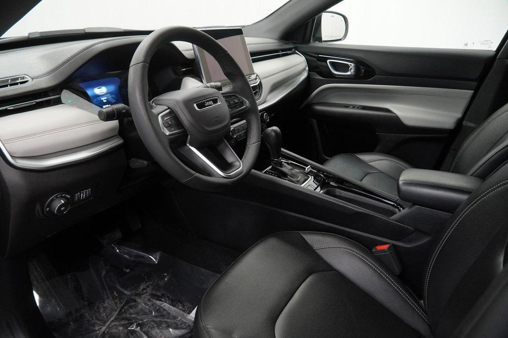 used 2025 Jeep Compass car, priced at $22,894