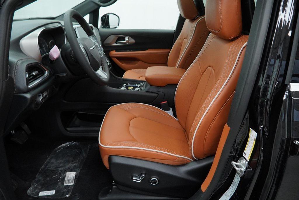 new 2026 Chrysler Pacifica car, priced at $53,530