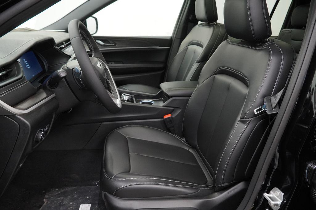 new 2026 Jeep Grand Cherokee L car, priced at $47,580