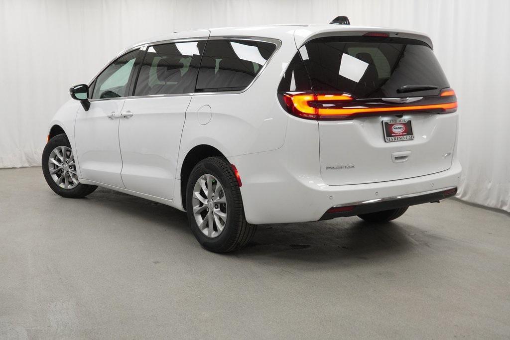 new 2026 Chrysler Pacifica car, priced at $43,680