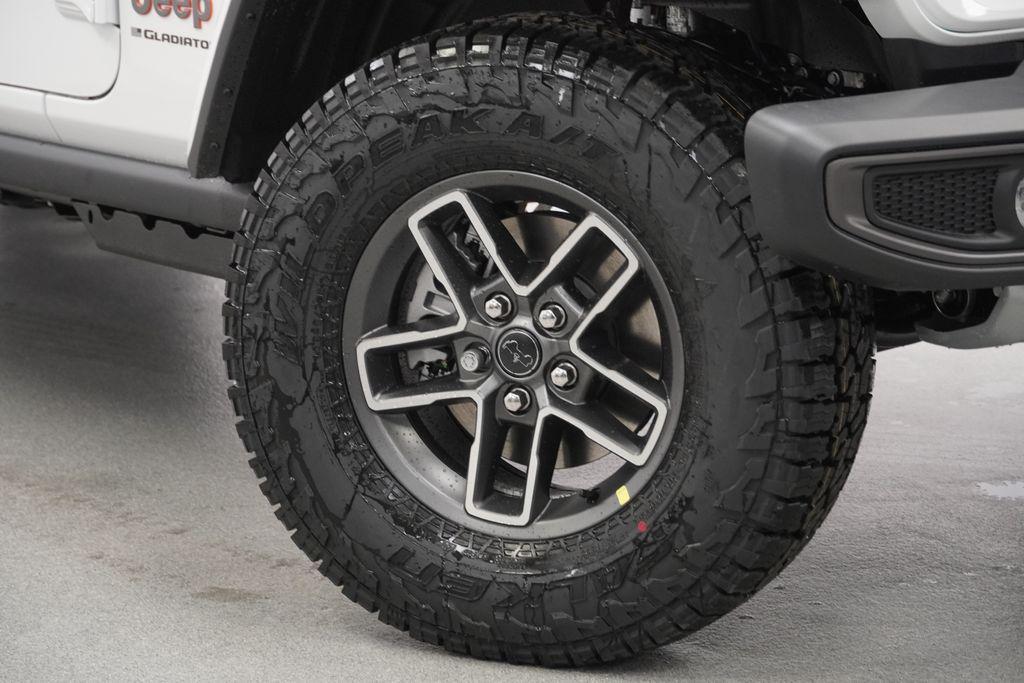 new 2026 Jeep Gladiator car, priced at $55,130