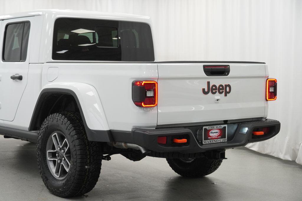 new 2026 Jeep Gladiator car, priced at $55,130