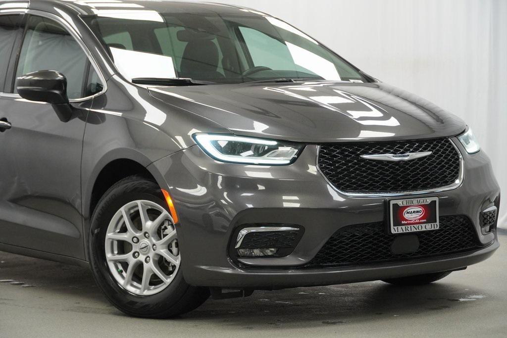 used 2023 Chrysler Pacifica car, priced at $22,194