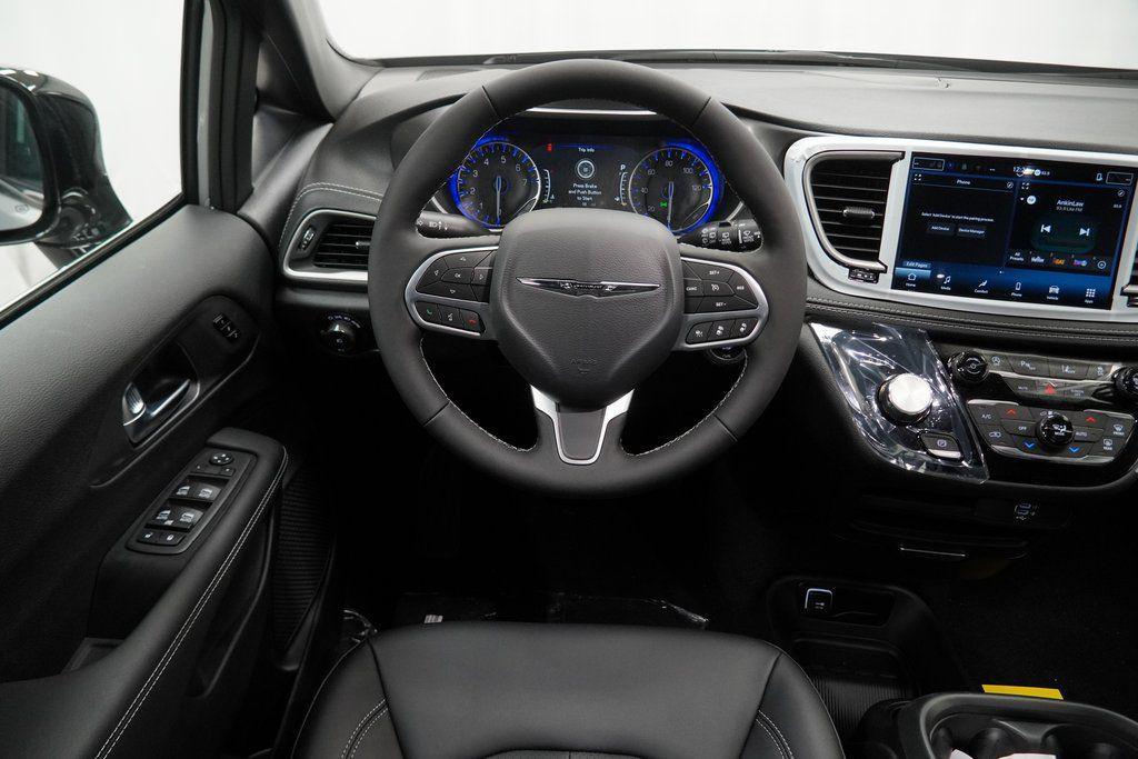new 2026 Chrysler Pacifica car, priced at $40,135
