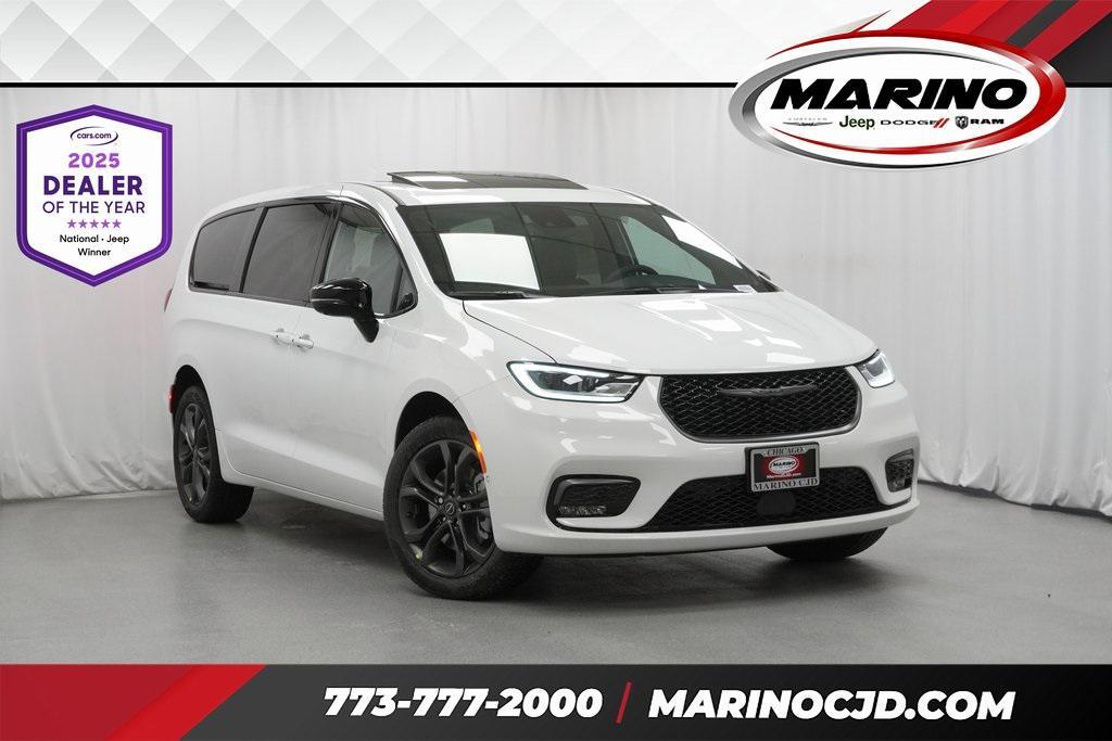 new 2026 Chrysler Pacifica car, priced at $45,605