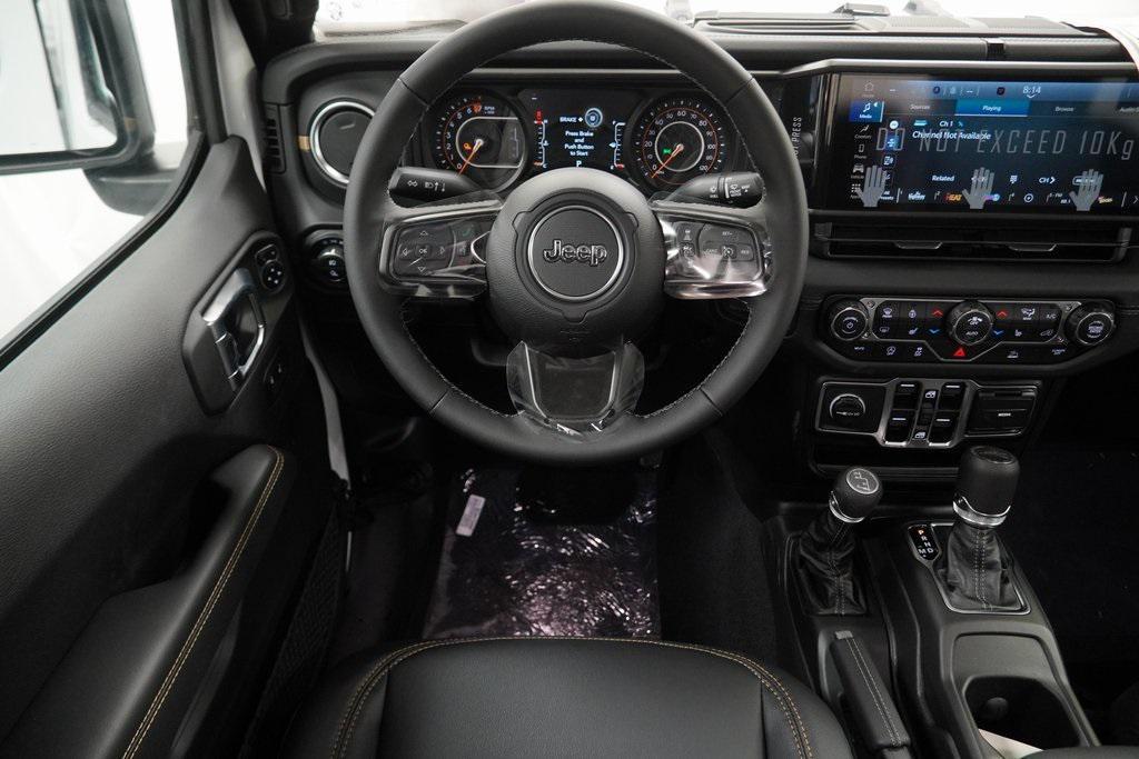 new 2026 Jeep Gladiator car, priced at $45,620