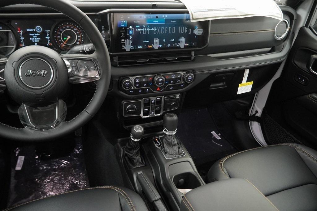 new 2026 Jeep Gladiator car, priced at $45,620