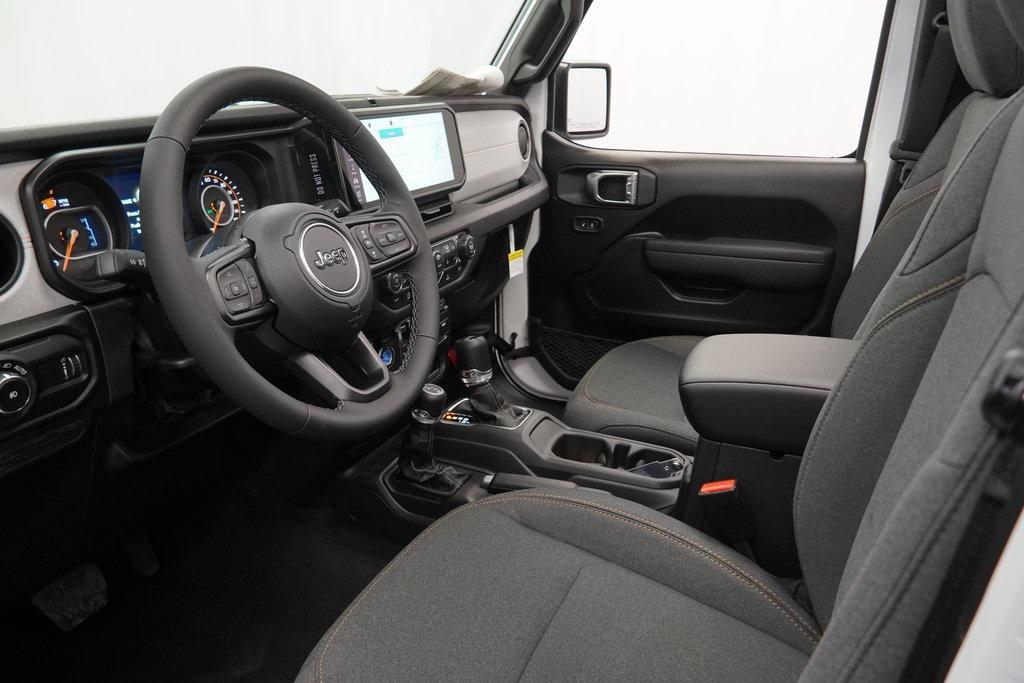new 2026 Jeep Wrangler car, priced at $46,585