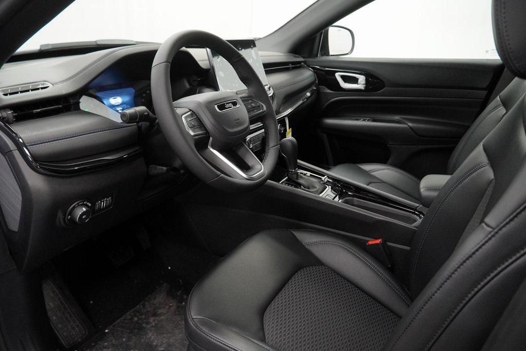 new 2026 Jeep Compass car, priced at $28,985