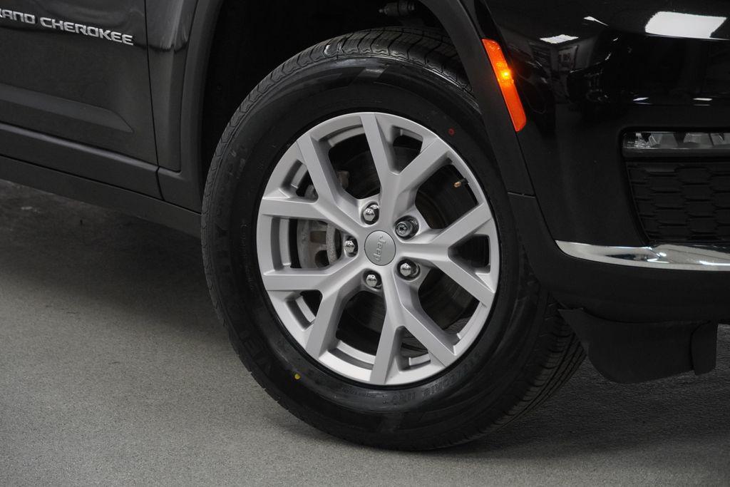 used 2022 Jeep Grand Cherokee L car, priced at $33,494