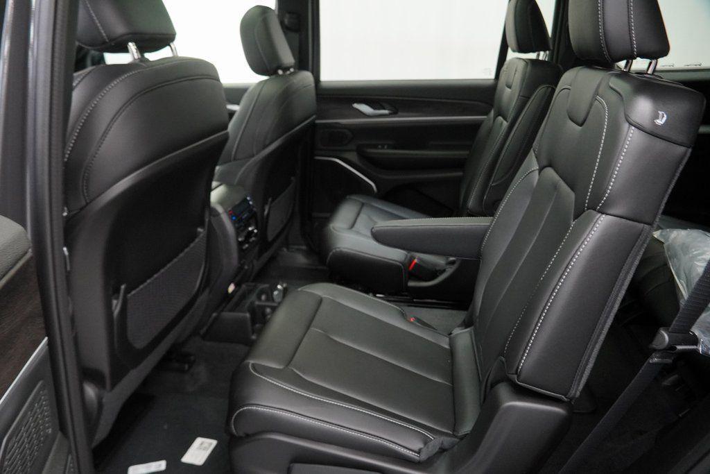 new 2026 Jeep Grand Cherokee L car, priced at $47,580