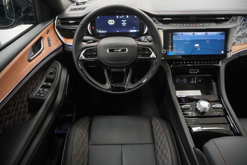 new 2026 Jeep Grand Cherokee car, priced at $56,567