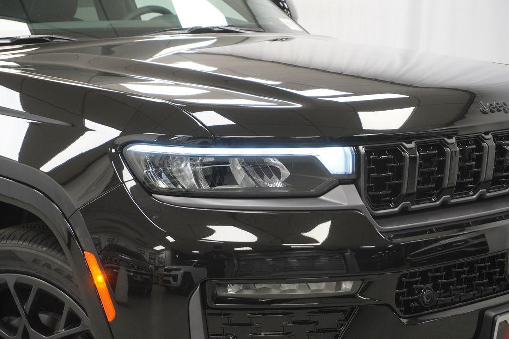 new 2026 Jeep Grand Cherokee car, priced at $56,567