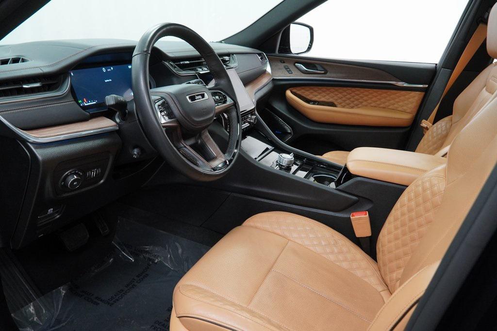 used 2024 Jeep Grand Cherokee L car, priced at $45,694