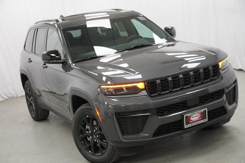 new 2026 Jeep Grand Cherokee car, priced at $44,525