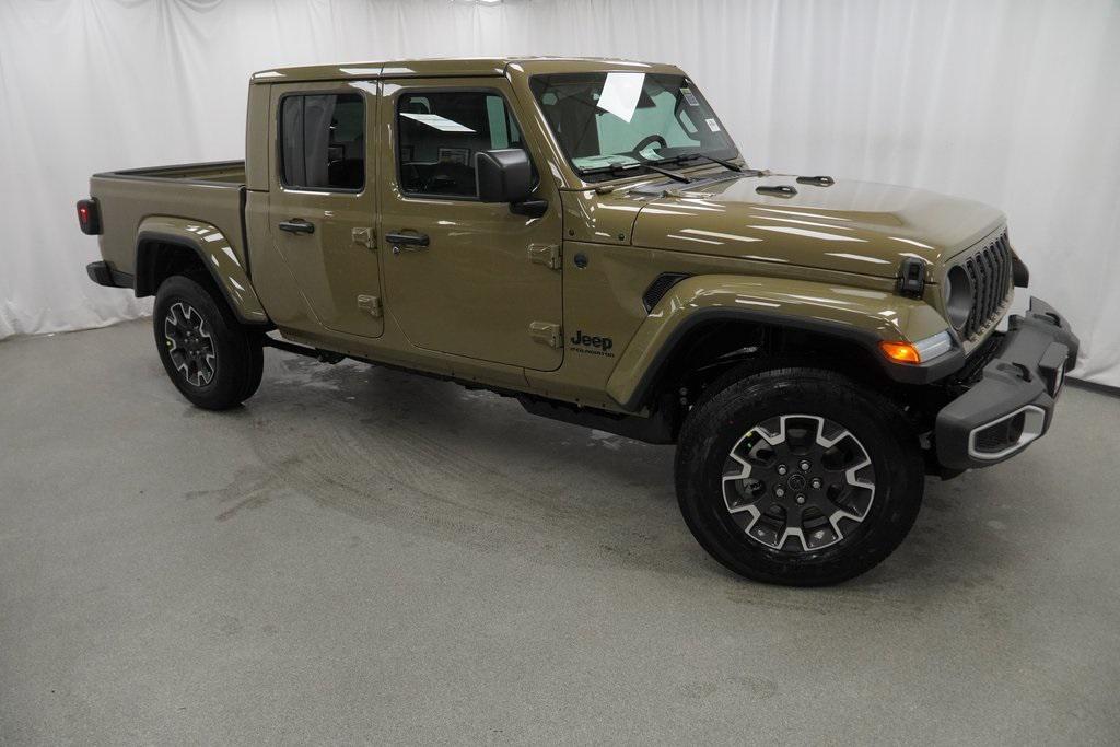 new 2026 Jeep Gladiator car, priced at $46,215