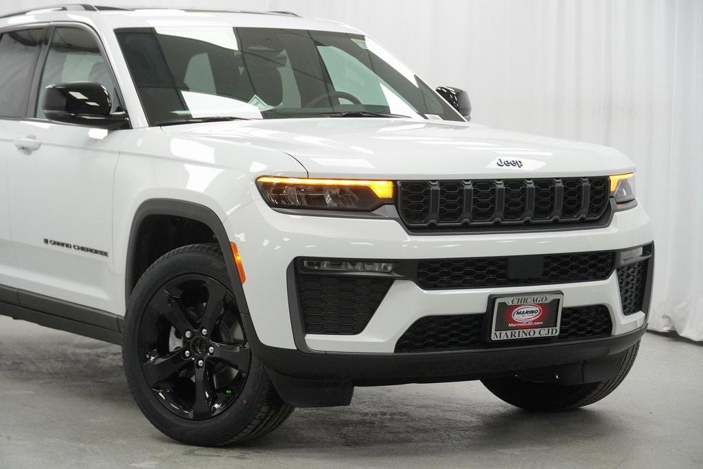 new 2026 Jeep Grand Cherokee car, priced at $45,985