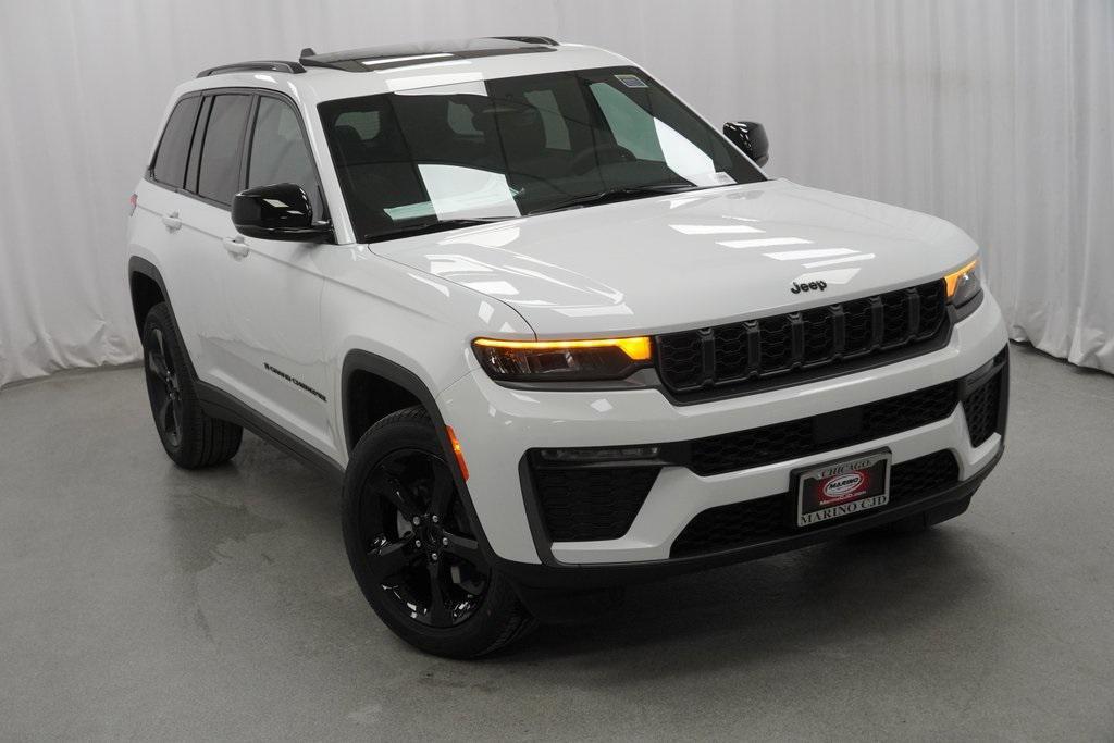 new 2026 Jeep Grand Cherokee car, priced at $45,985