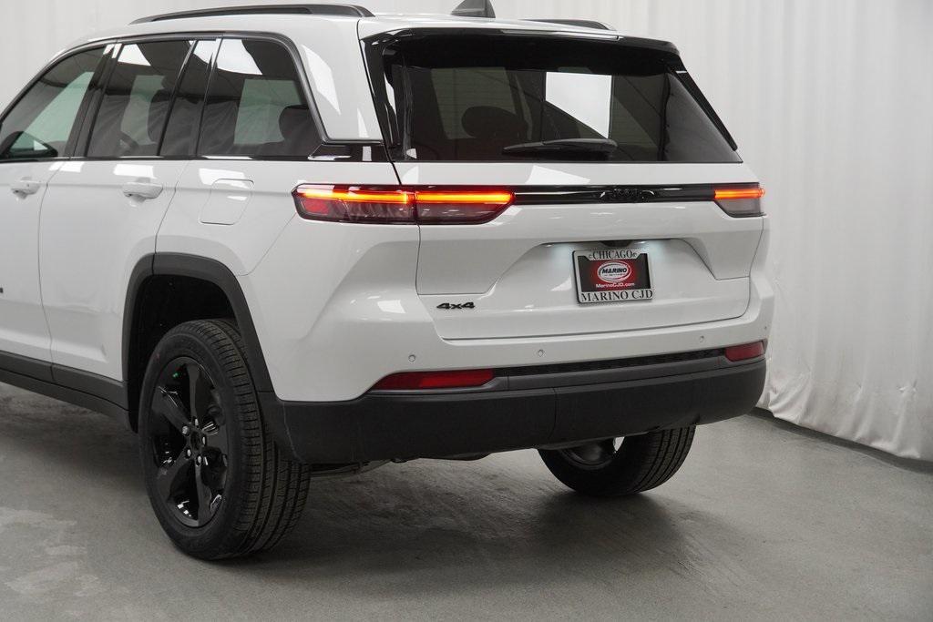 new 2026 Jeep Grand Cherokee car, priced at $45,985