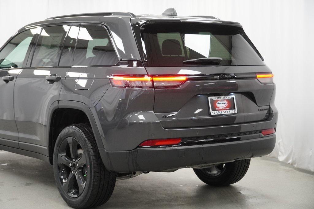 new 2025 Jeep Grand Cherokee car, priced at $42,470
