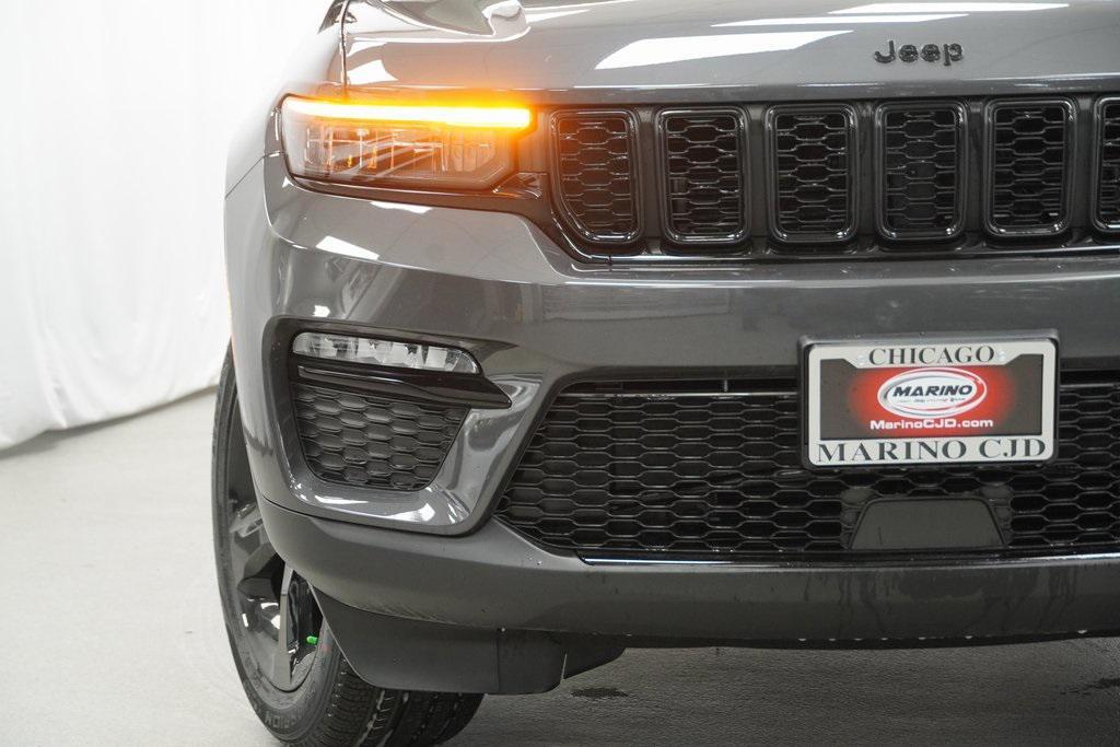 new 2025 Jeep Grand Cherokee car, priced at $42,470