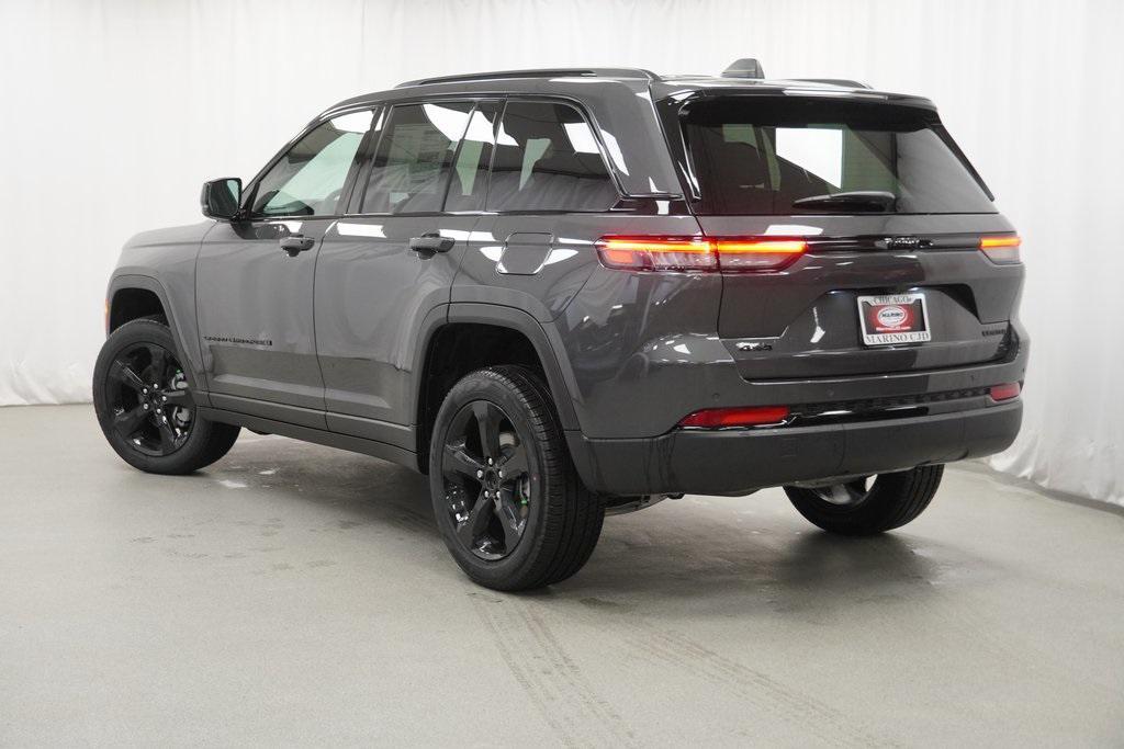 new 2025 Jeep Grand Cherokee car, priced at $42,470