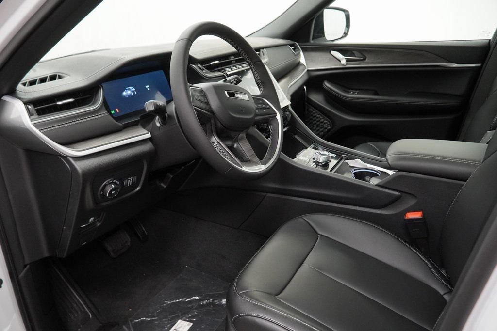new 2025 Jeep Grand Cherokee L car, priced at $47,740
