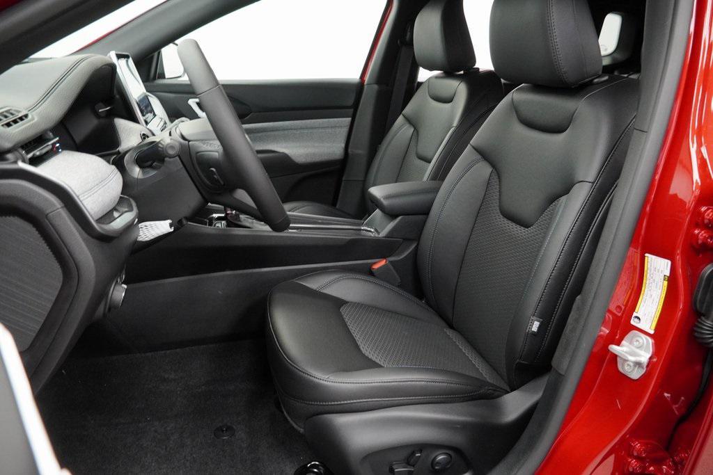 used 2025 Jeep Compass car, priced at $23,294