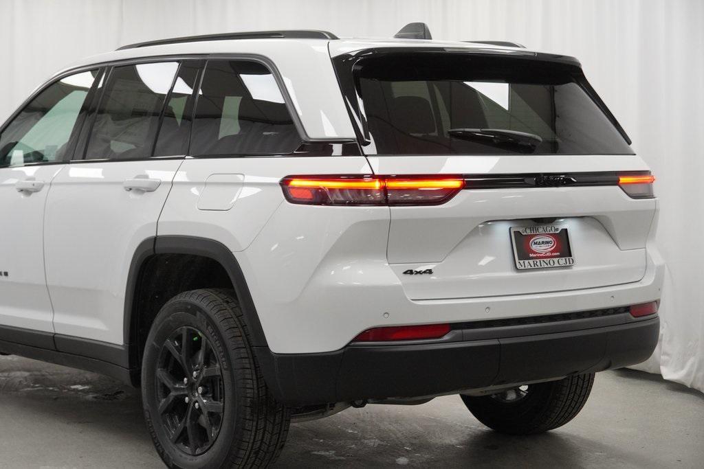 new 2026 Jeep Grand Cherokee car, priced at $45,930
