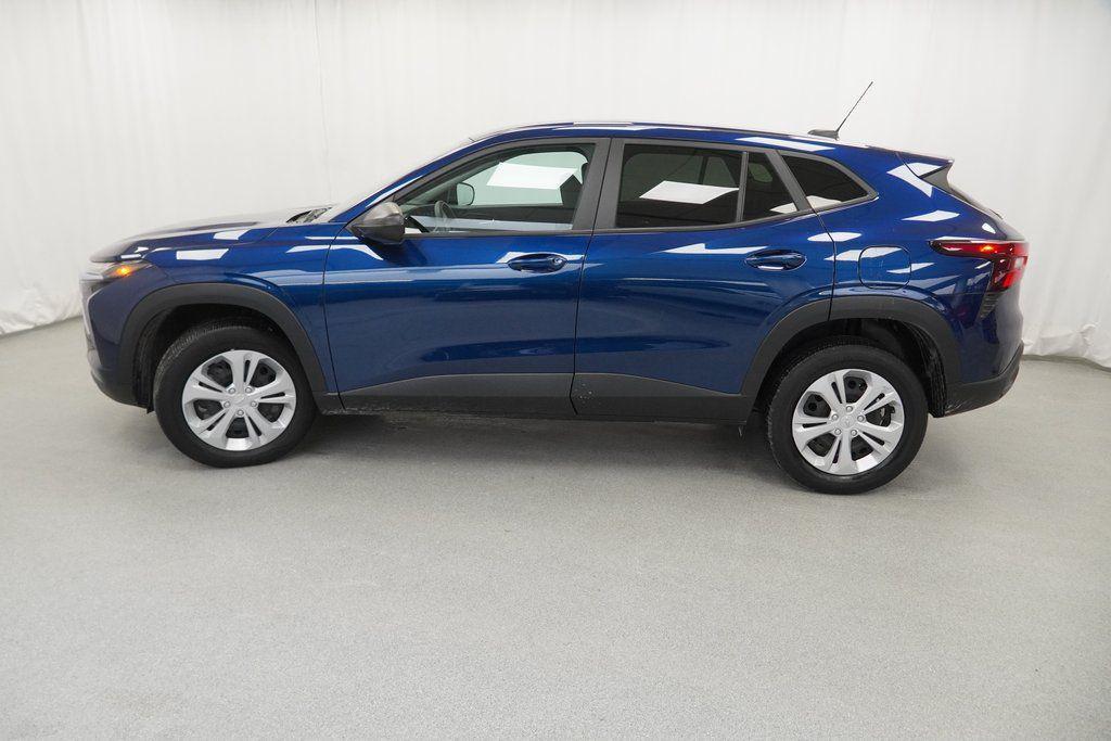 used 2024 Chevrolet Trax car, priced at $19,894