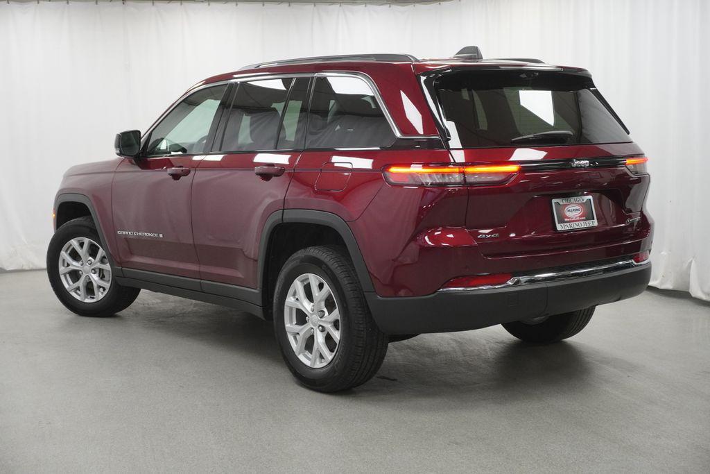 used 2024 Jeep Grand Cherokee car, priced at $36,372