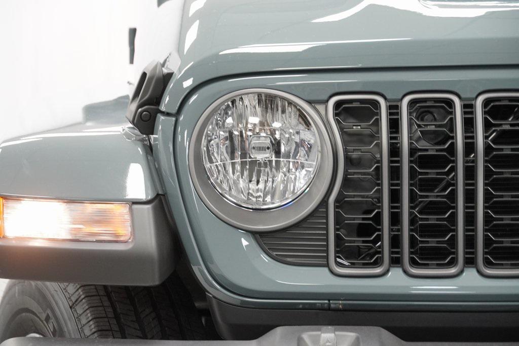 new 2026 Jeep Gladiator car, priced at $47,355