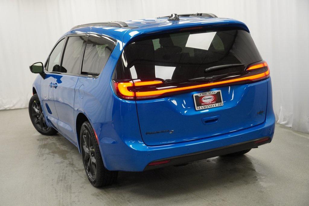 new 2026 Chrysler Pacifica car, priced at $45,720