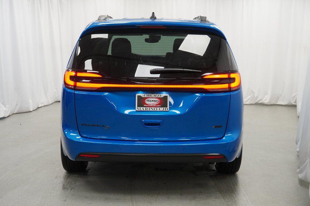 new 2026 Chrysler Pacifica car, priced at $47,220